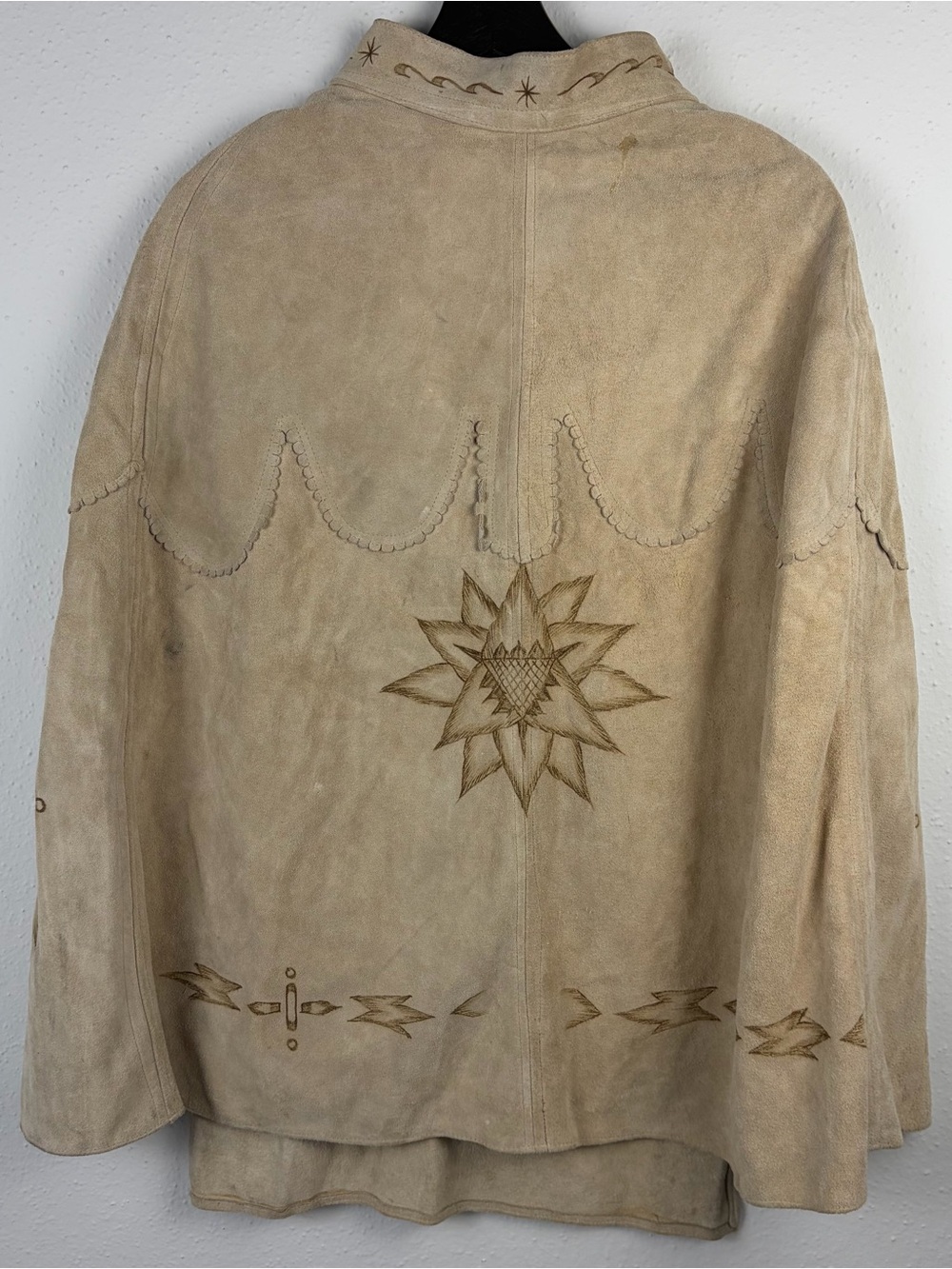 VTG 70s Mexican Suede Leather Butterfly Face Cape Poncho Boho Western - Picture 6 of 13